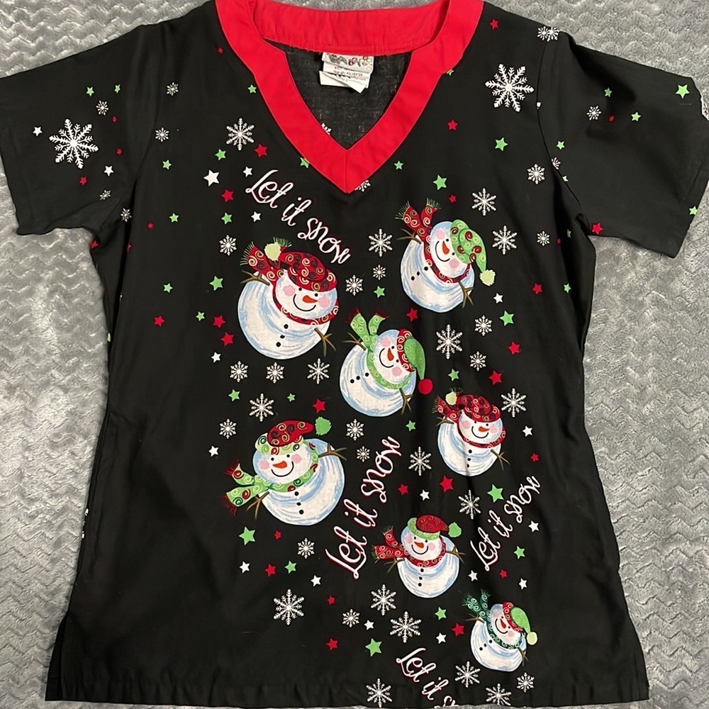 Small Let it Snow Christmas Scrub Top